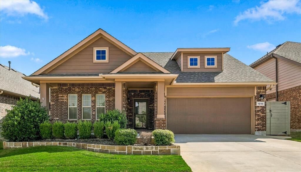 Property Photo:  1813 Turnstone Trail  TX 76226 