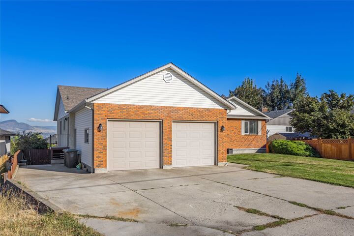 Property Photo:  2245 Thacker Drive  BC V1Z 1V5 