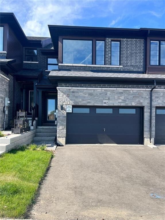 Property Photo:  102 Gort Avenue  ON N3L 3K2 