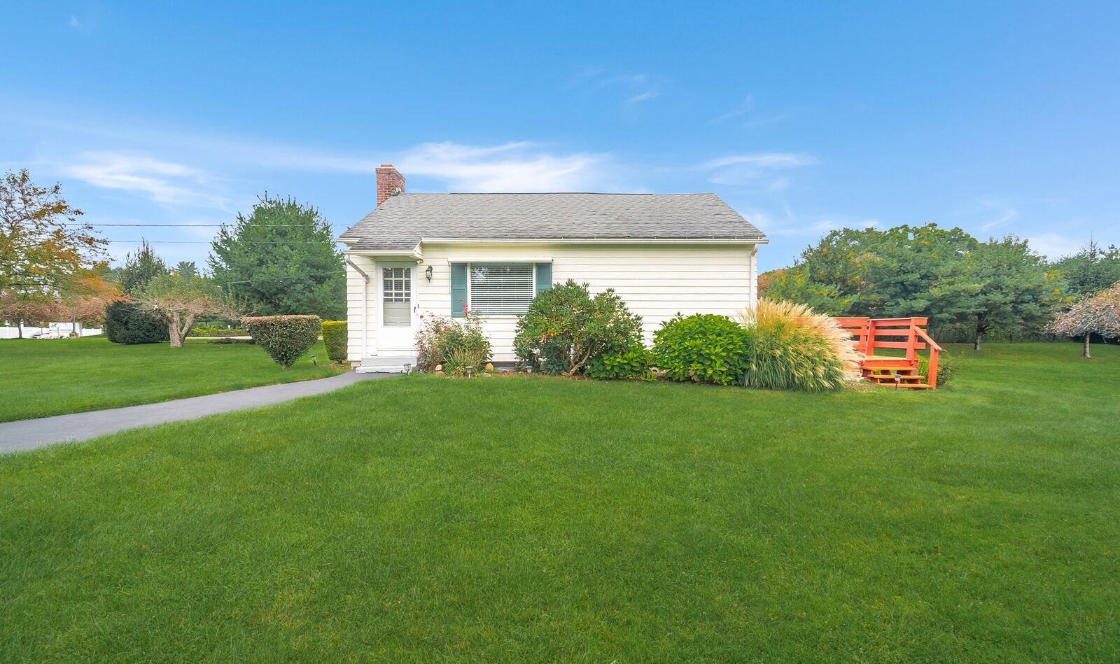 Property Photo:  721 Parker St  MA 01028 
