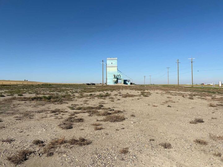 Property Photo: 234 Railway (#2) Avenue W AB T0L 0B0