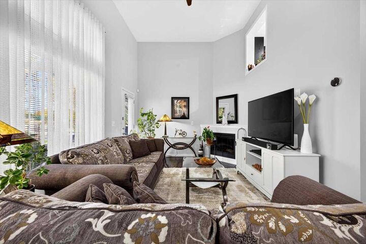 Property Photo: 121 Everhollow Heights SW AB T2Y 5B3