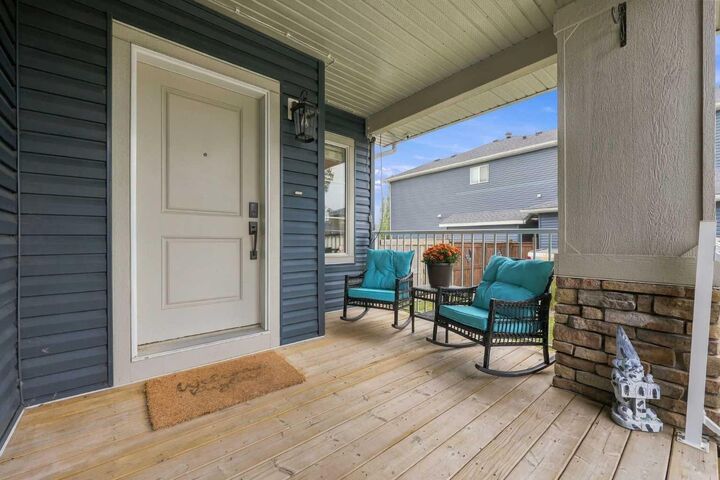 Property Photo: 1460 Aldrich Place AB T0M 0N0