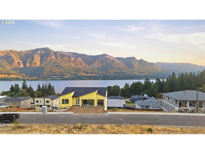 Property Photo:  145 NE Upper Basso Cir  WA 98648 