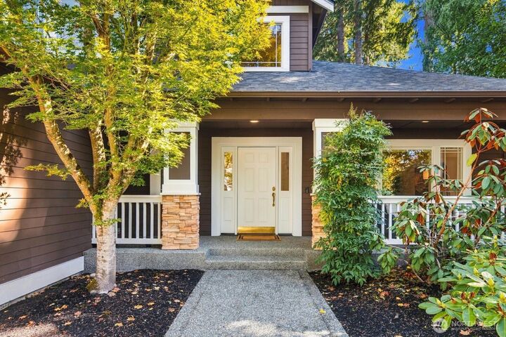 Property Photo: 8748 NE Rosario Place WA 98110