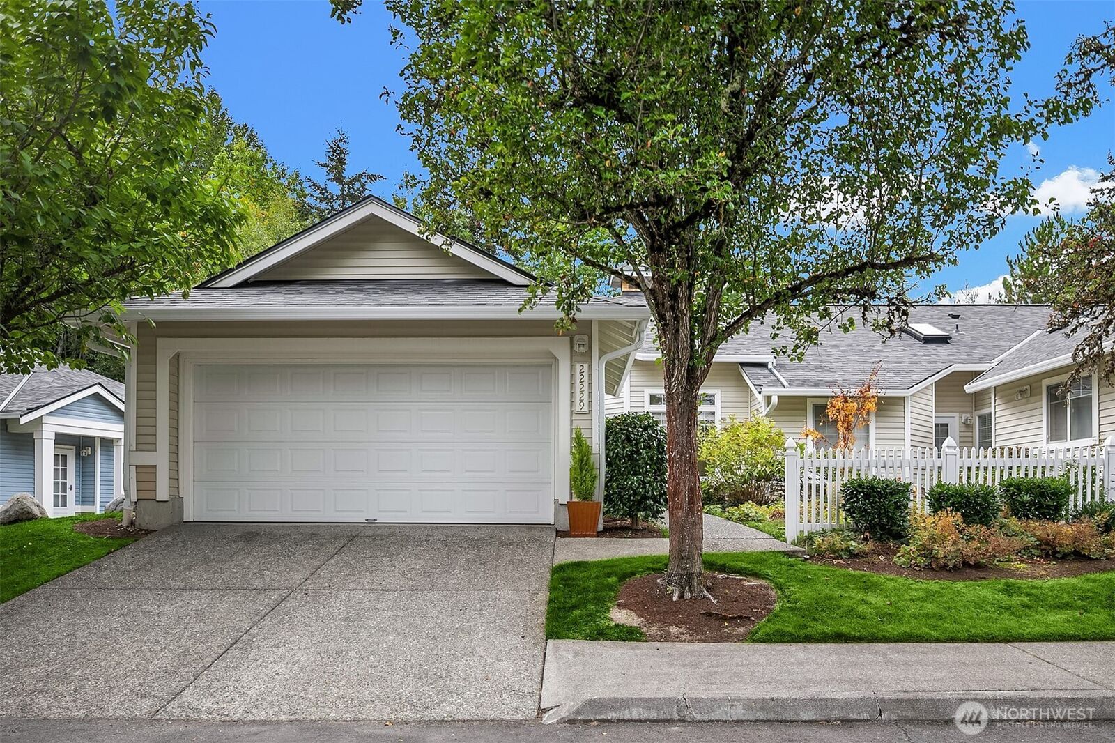 Property Photo: 22229 43rd Avenue S 5-1 WA 98032