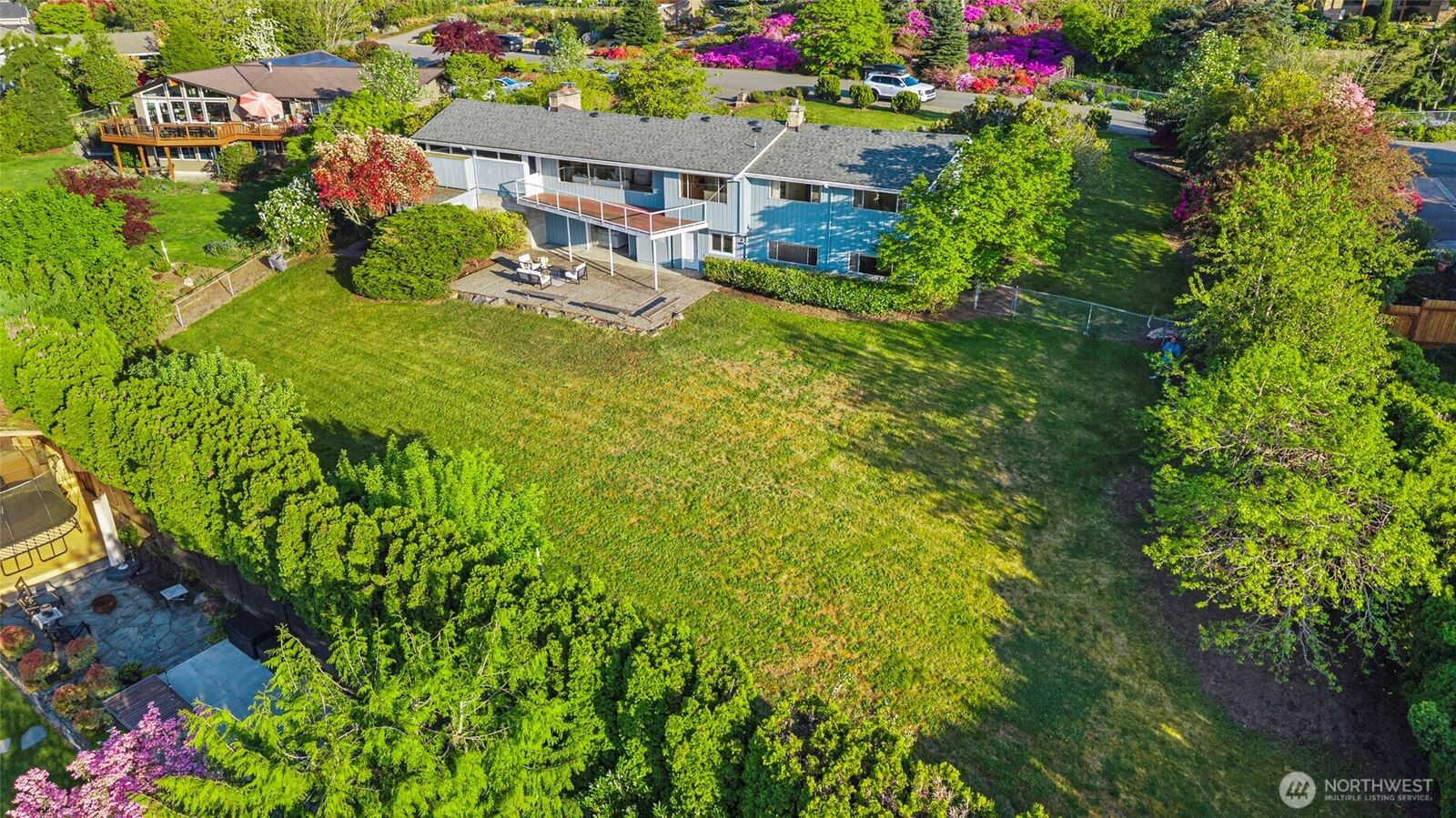 Property Photo:  14508 SE 50th Street  WA 98006 