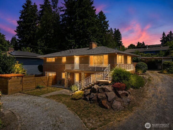 Property Photo: 23922 94th Avenue S WA 98031
