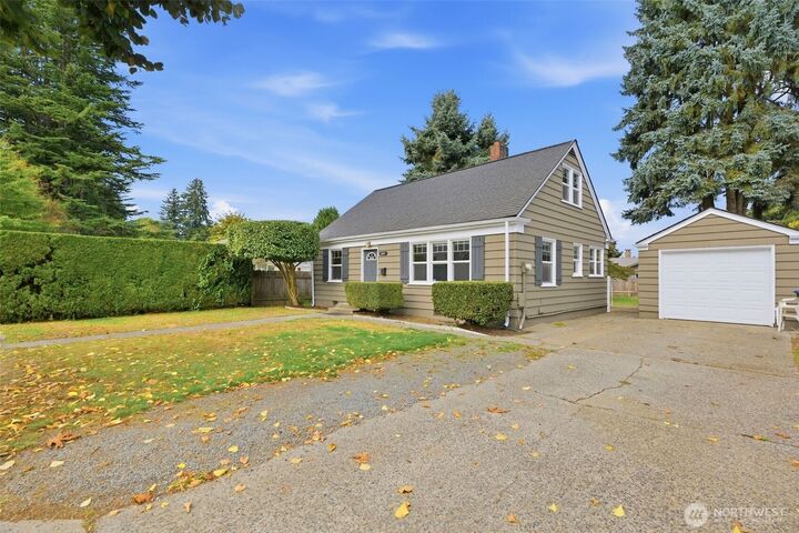Property Photo:  610  North Street SE  WA 98501 