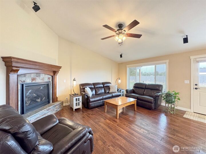 Property Photo: 196 Marsh Hawk Lane WA 98382