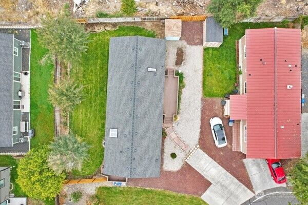 Property Photo:  900 N Grape Drive 85  WA 98837 