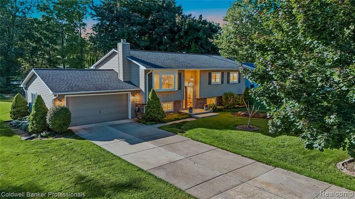 Property Photo: 2790 Walbridge Road MI 48307