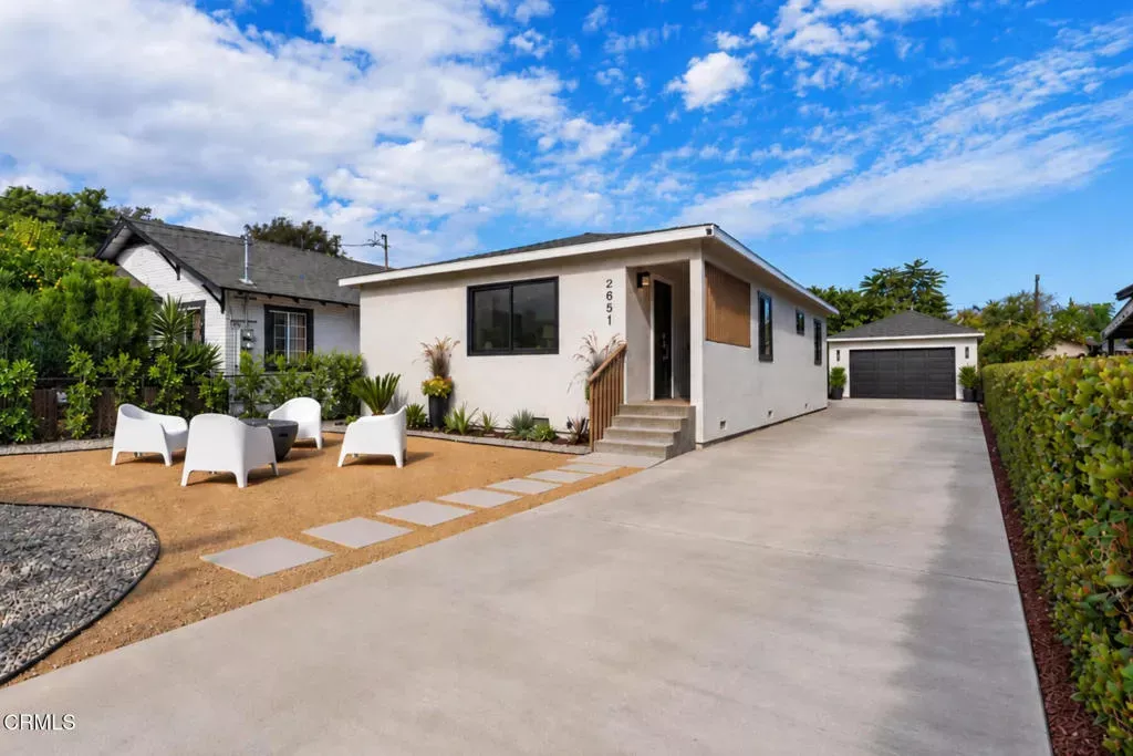 Property Photo: 2651 Pirtle Street CA 90039