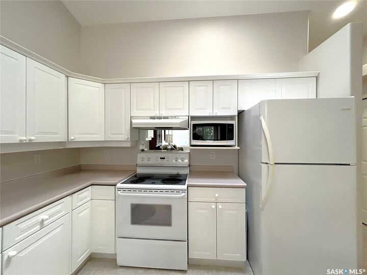 Property Photo:  815 Heritage Green 240  SK S7H 5R6 