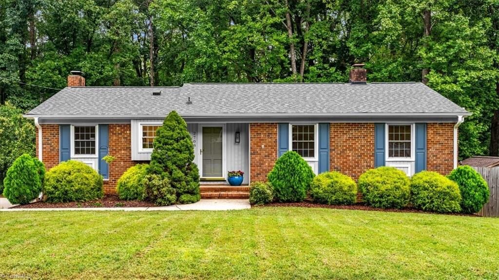 Property Photo:  2708 Asbury Terrace  NC 27408 