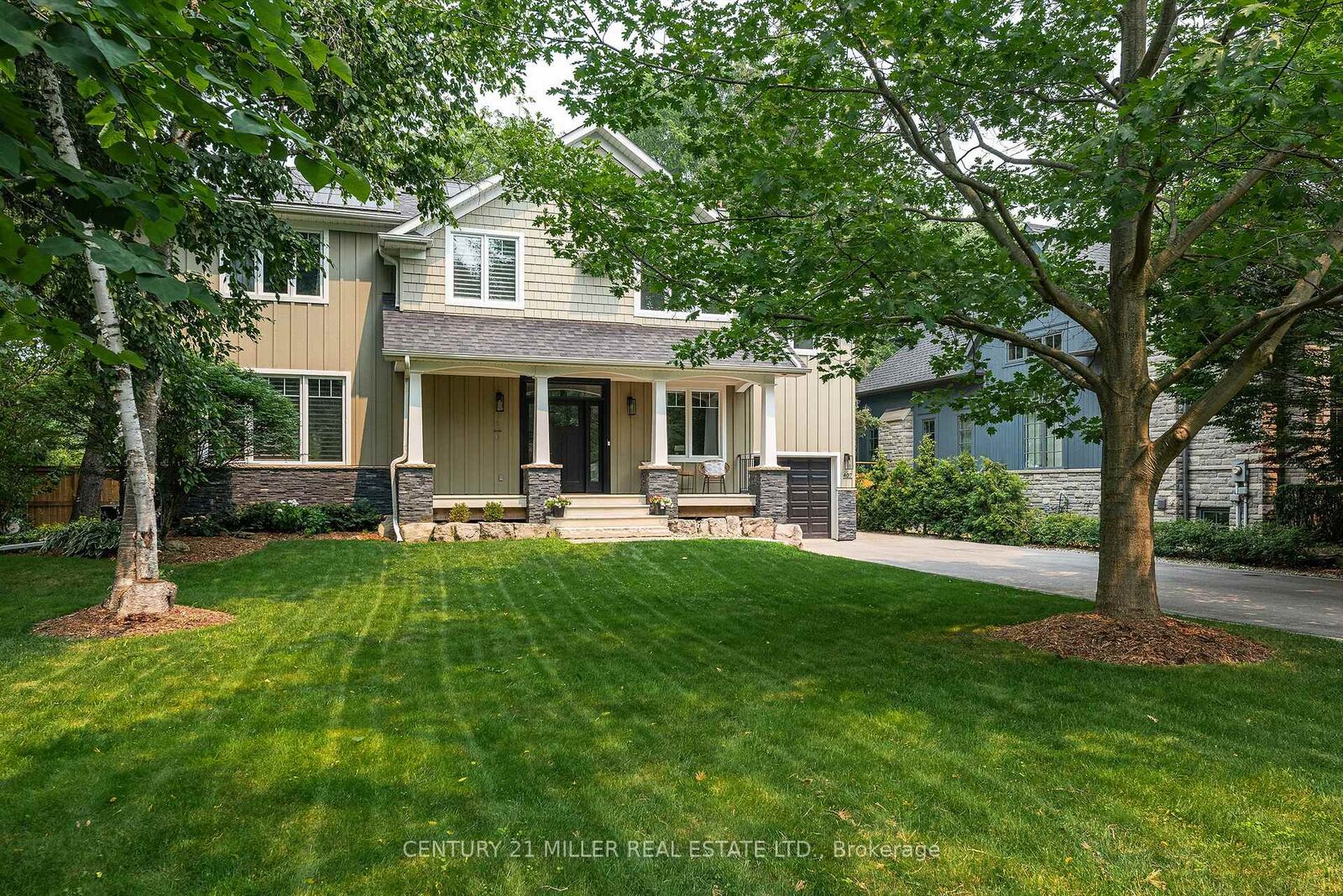 Property Photo:  407 Maple Grove Drive  ON L6J 4V8 