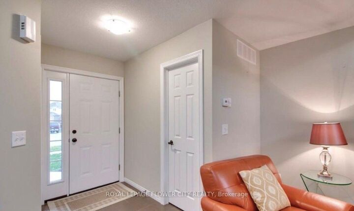Property Photo: 423 Champlain Avenue ON N4V 0B3