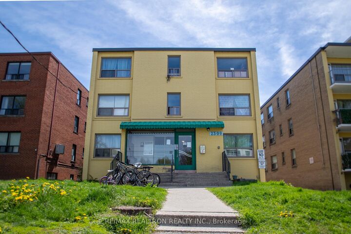 Property Photo:  2309 Lake Shore Boulevard W 403  ON M8V 1A6 