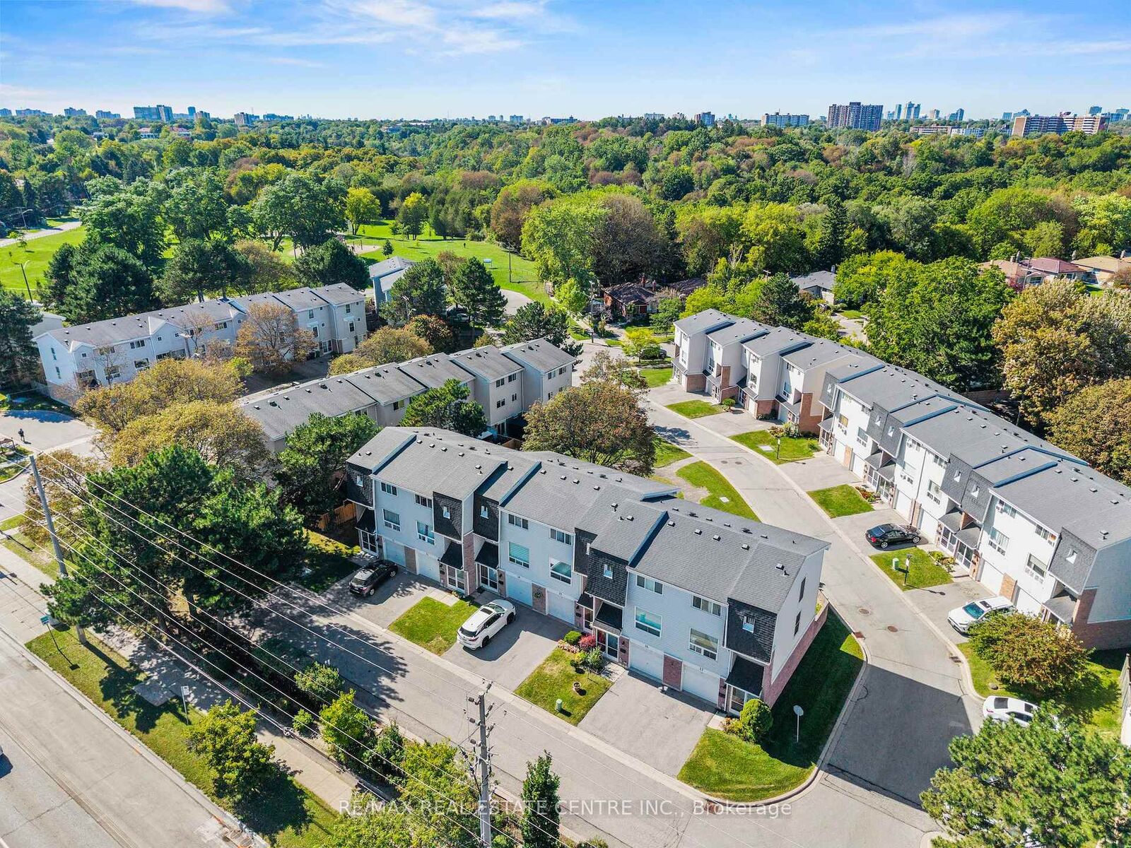 Property Photo:  33 Celeste Drive 15  ON M1E 2V2 