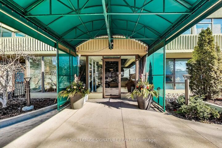 Property Photo: 55 Skymark Drive 208 ON M2H 3N4