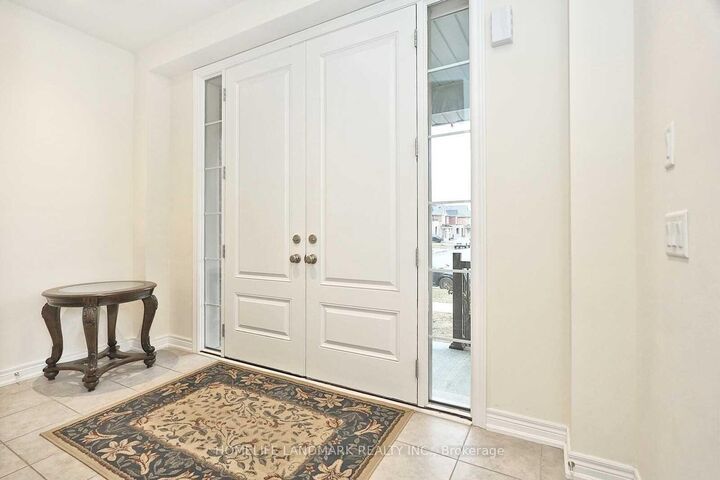 Property Photo:  349 Hartwell Way  ON L4G 0W5 