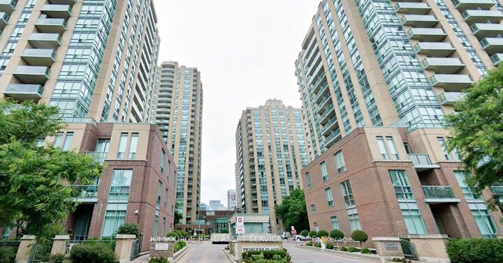 Property Photo:  26 Olive Avenue 1902  ON M2N 7G7 