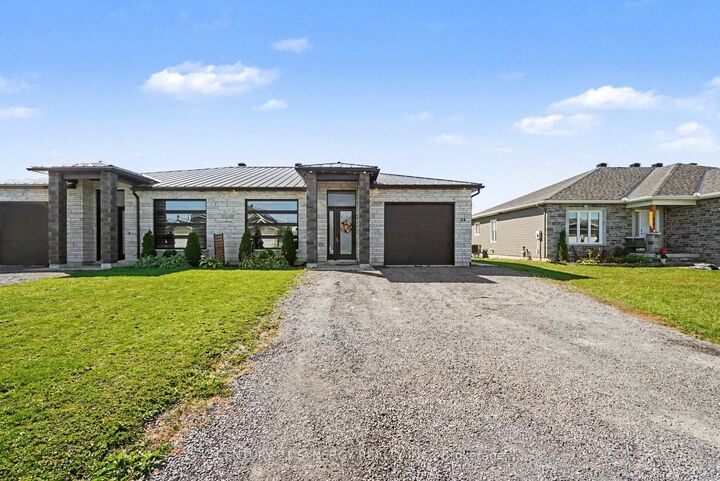 Property Photo:  54 Adam Street  ON K0A 3C0 