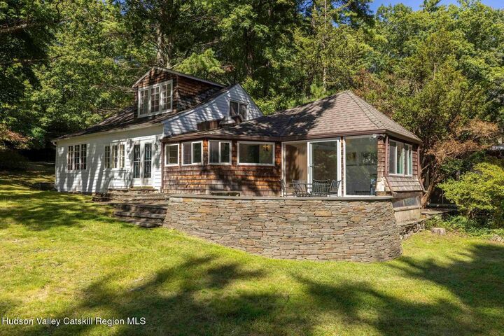 Property Photo:  2673 Glasco  NY 12498 