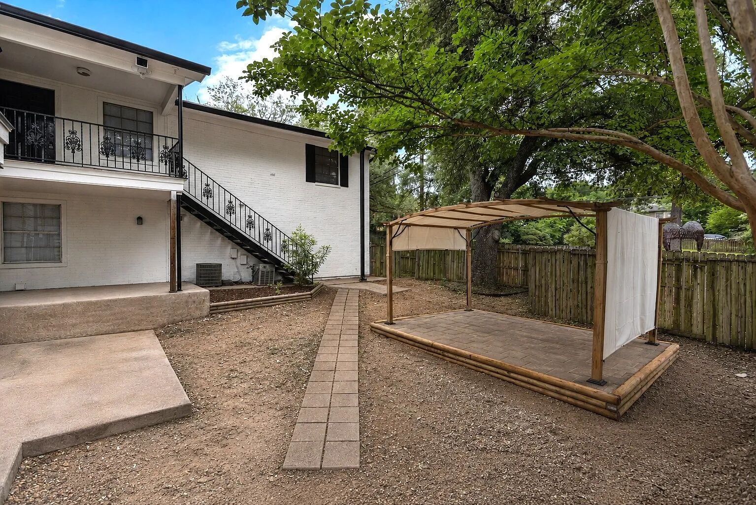 Property Photo:  533 S Bonner Avenue 517  TX 75702 