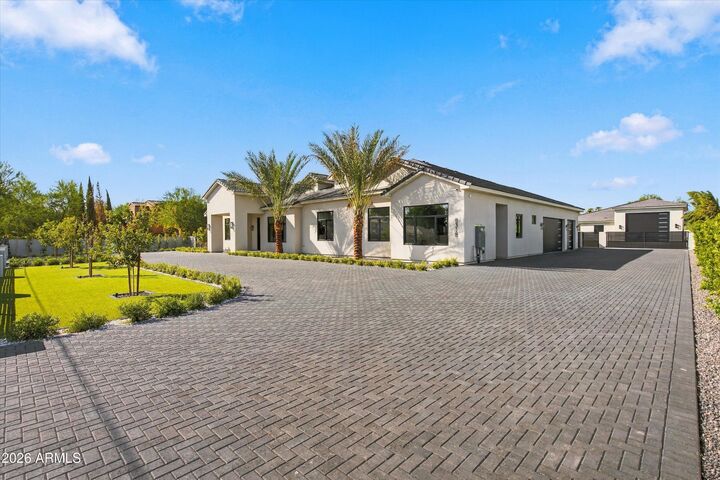 Property Photo: 8318 W Williams Road AZ 85383