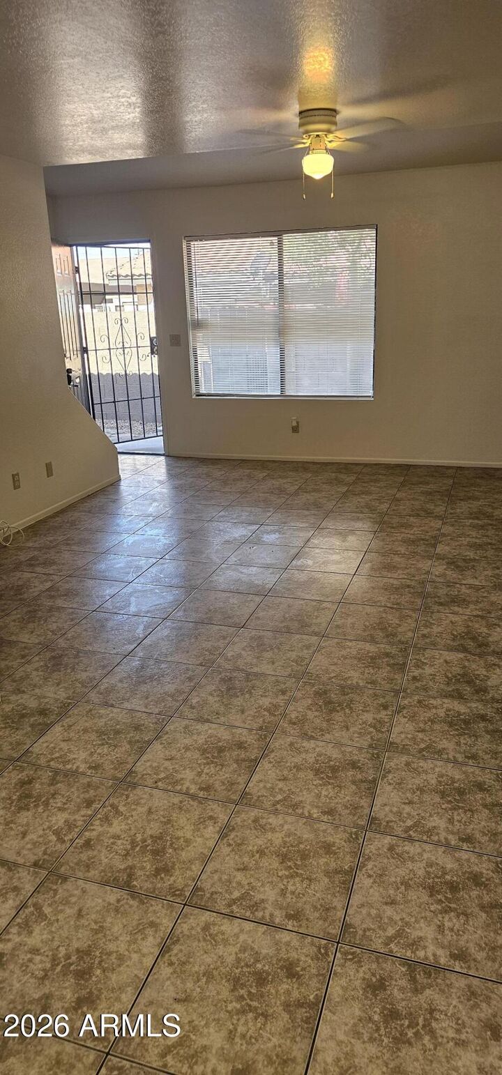 Property Photo:  6148 E Greenway Street 3  AZ 85205 