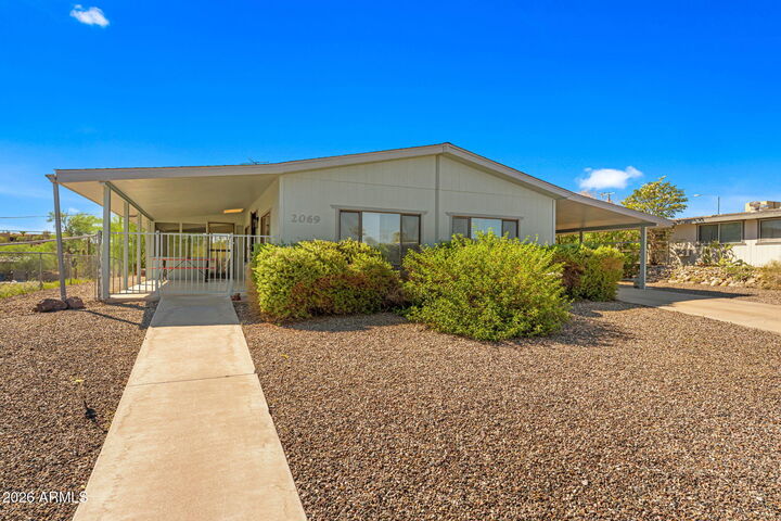 Property Photo: 2069 W Smoketree Drive AZ 85390