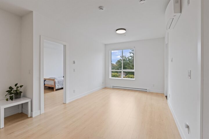 Property Photo:  19979 76 Avenue 415  BC V2Y 3Y2 