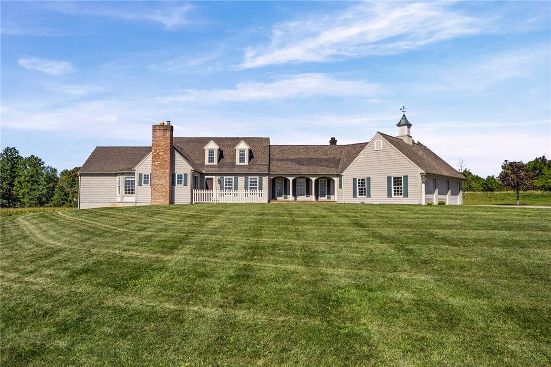 Property Photo: 863 W Bloomfield Rd NY 14472