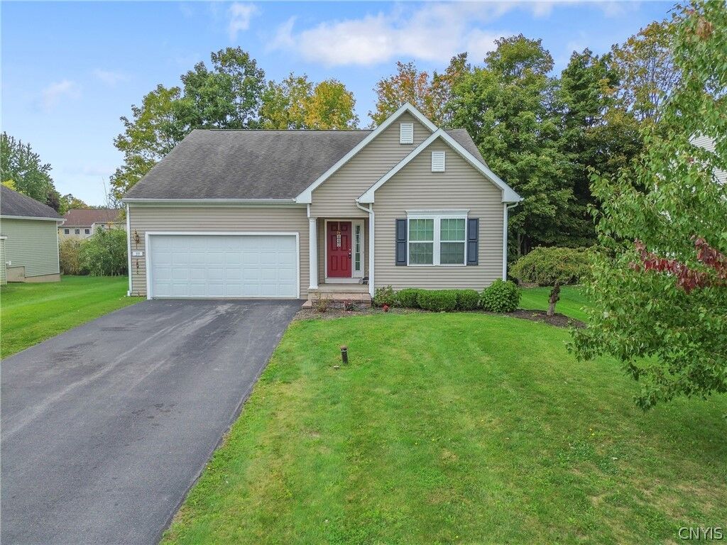 Property Photo: 39 Silversides Way NY 13027