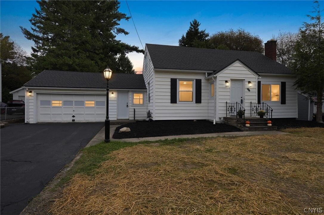 Property Photo:  517 S Terry Road  NY 13219 