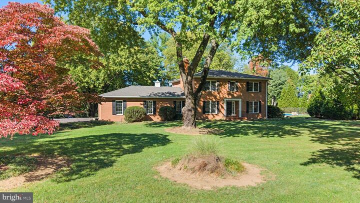 Property Photo:  19701 Silcott Springs Road  VA 20132 