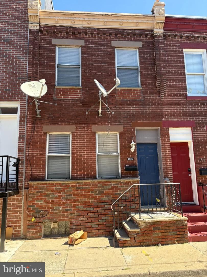 Property Photo:  2069 E Birch Street  PA 19134 