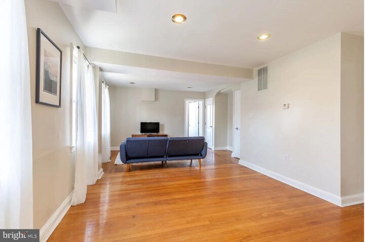 Property Photo:  59 Farragut Place NW  DC 20011 