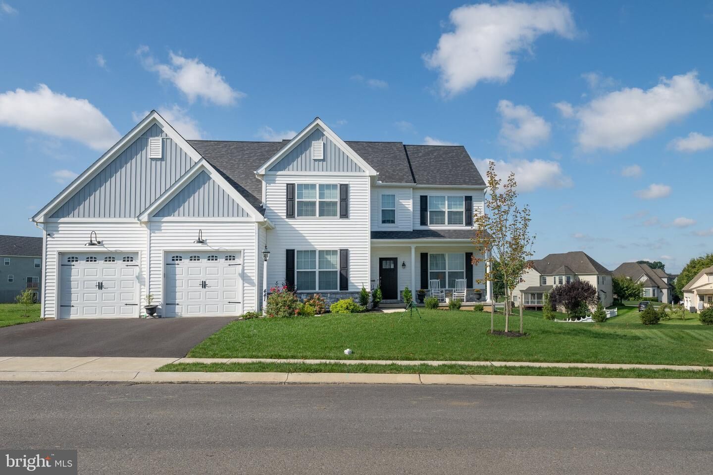 Property Photo: 455 Parkside Way PA 17543