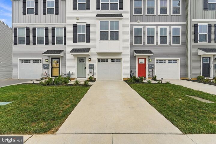 Property Photo:  114 Spyglass Hill Drive  NJ 08094 