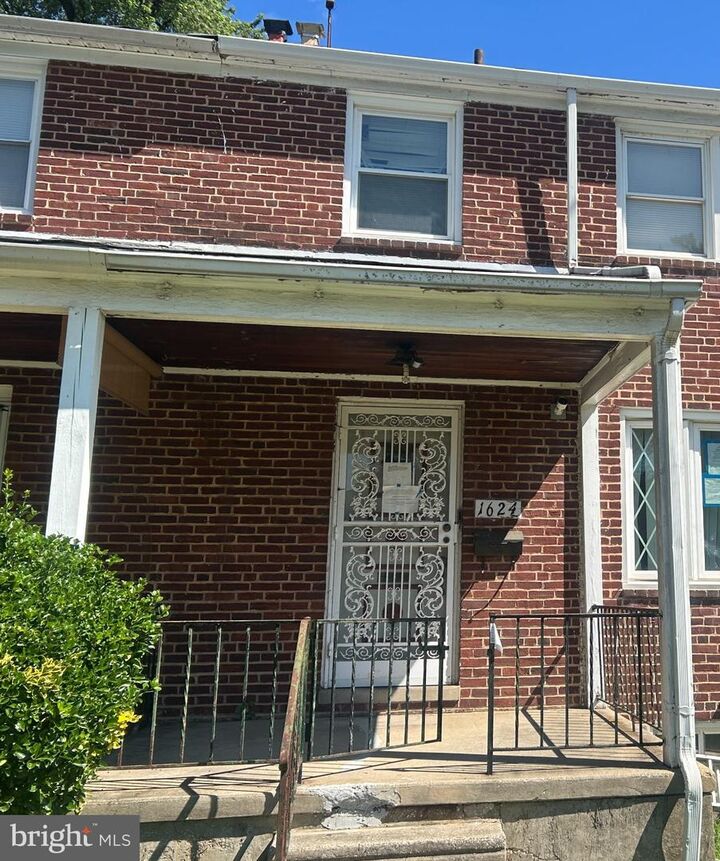 Property Photo: 1624 Pentwood Road MD 21239