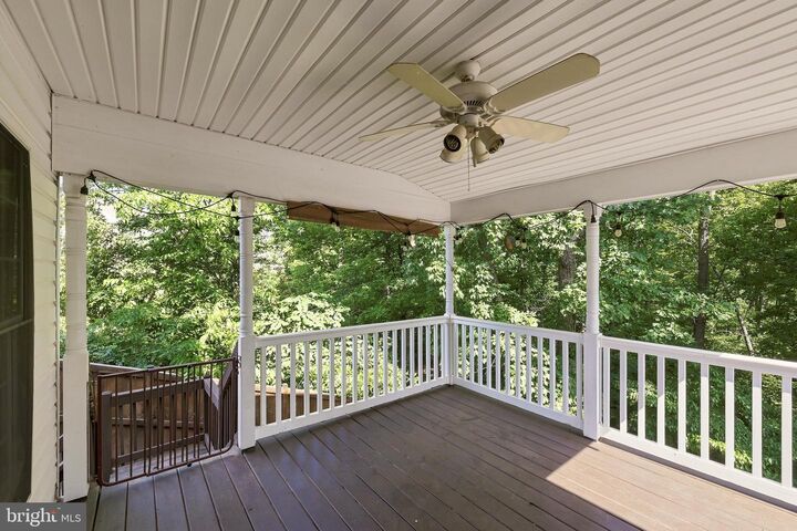 Property Photo: 151 Travis Court VA 22602