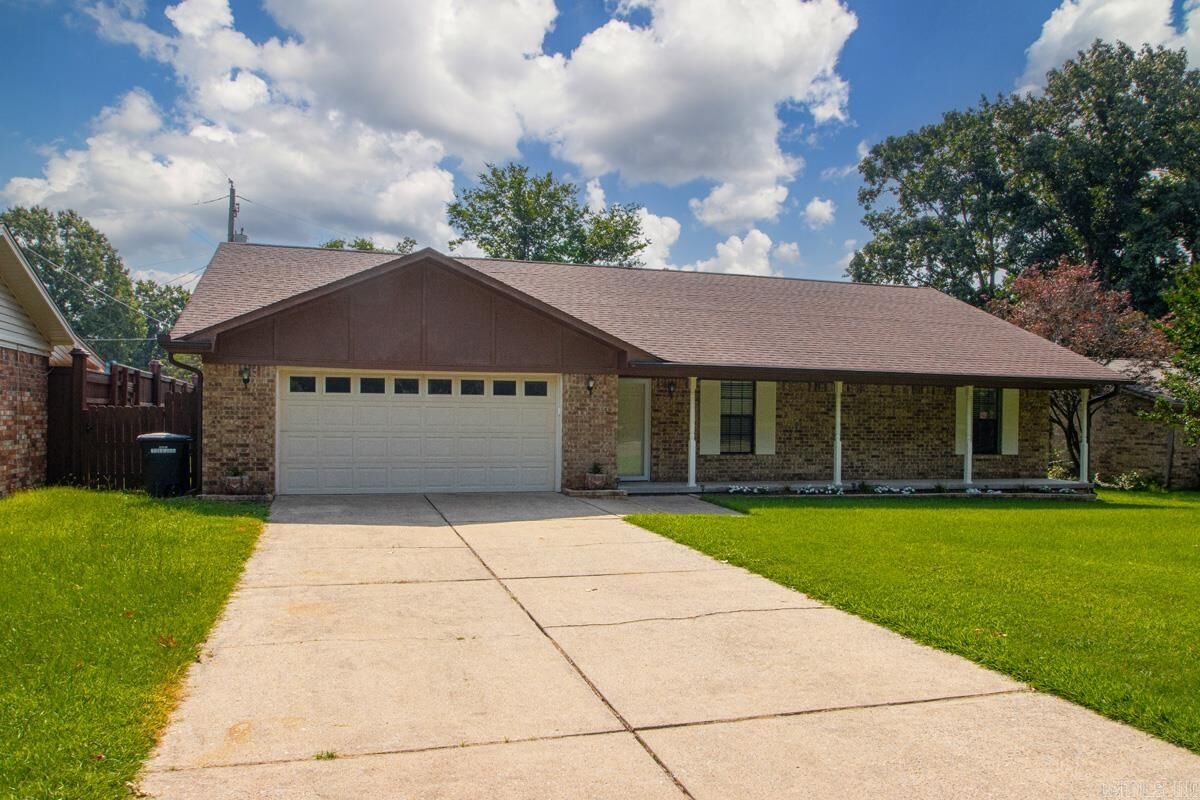 Property Photo: 101 Crossbow Ct AR 72120