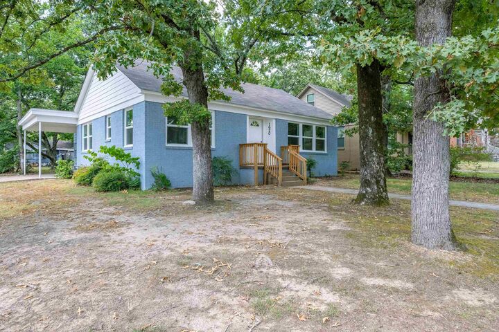 Property Photo: 1620 S Harrison AR 72204