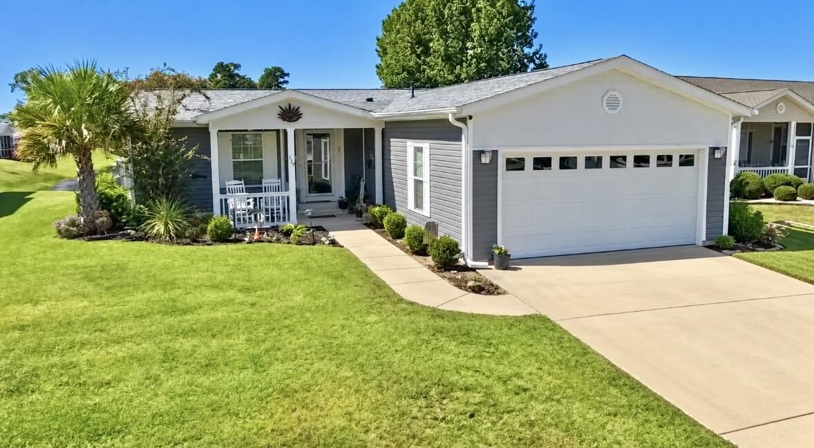 Property Photo: 429 Lakeside Crossing Dr. SC 29526