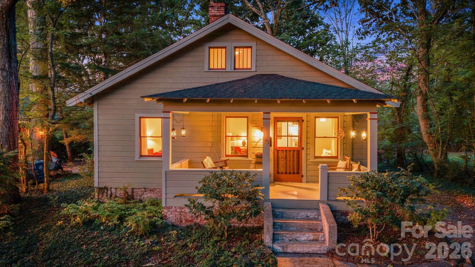 Property Photo:  15 Rosewood Avenue  NC 28801 