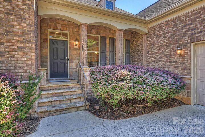 Property Photo:  7325 Edenbridge Lane  NC 28226 