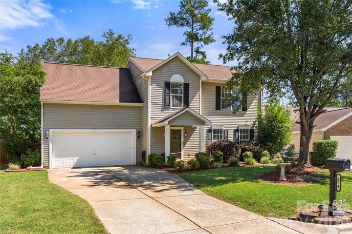 Property Photo:  124 Emily Ivy Court  NC 28083 
