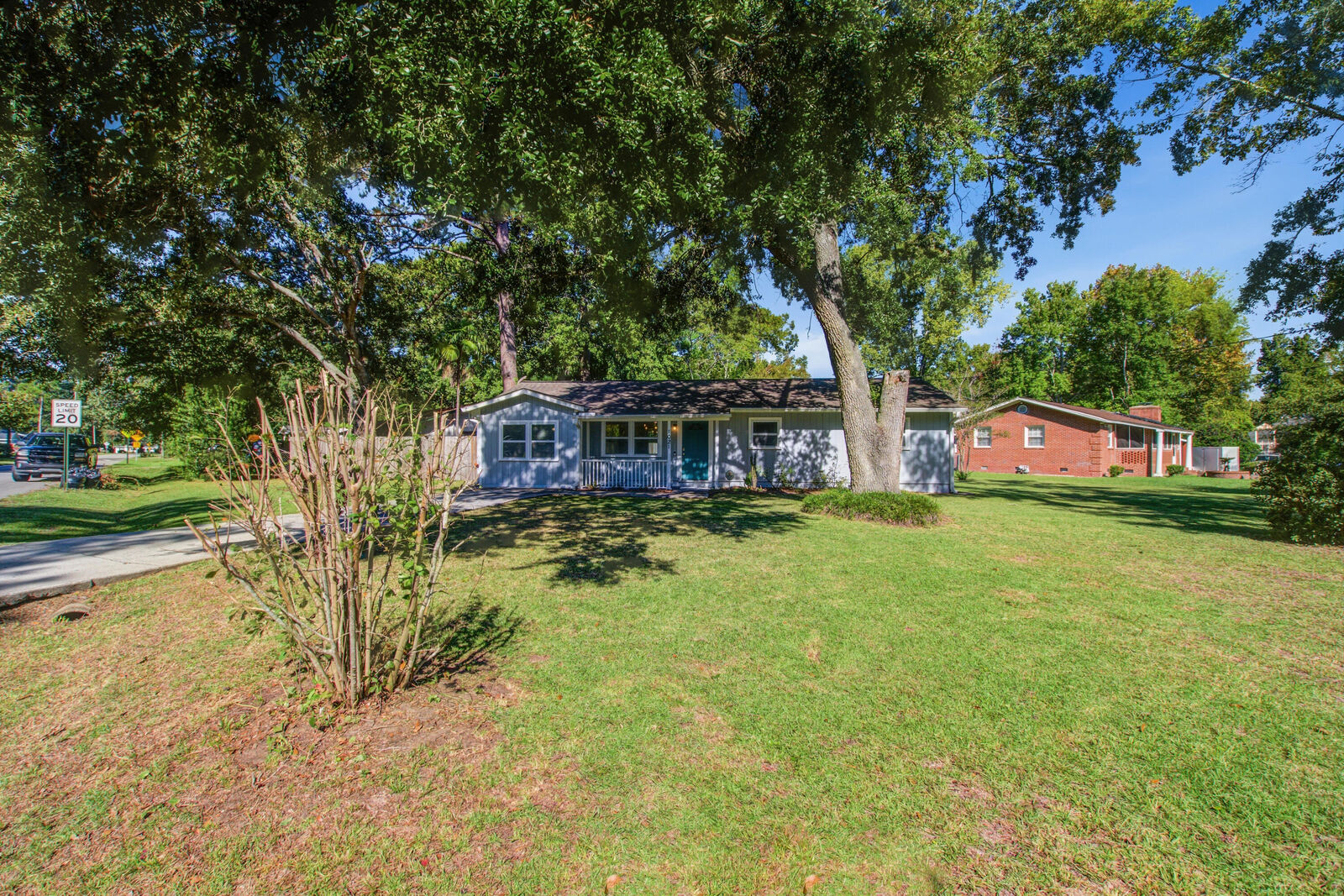 Property Photo: 1021 Locksley Drive SC 29407